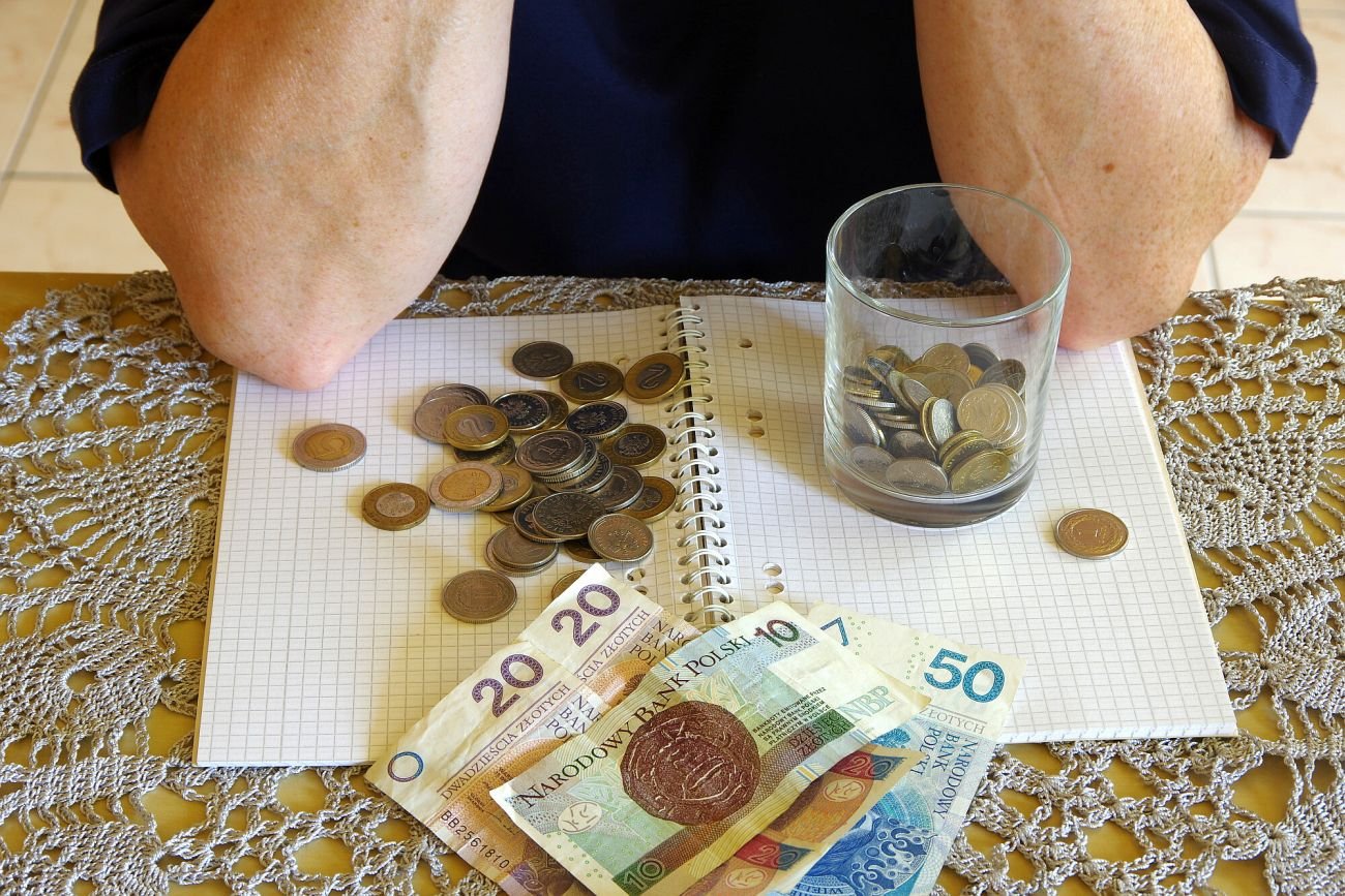 Polacy coraz bardziej potrzebują pożyczek. Będzie o nie coraz trudniej