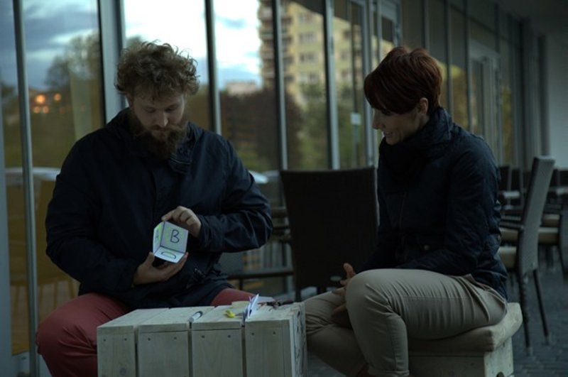 Aleksandra Ziembińska Buczyńska z Politechniki Śląskiej (na zdjęciu z prawej) będzie jednym z gospodarzem programu "Wynalazcy przyszłości". Zamówiony przez telewizję Canal + serial przedstawi widzom innowacyjne wynalazki i odkrycia polskich naukowców