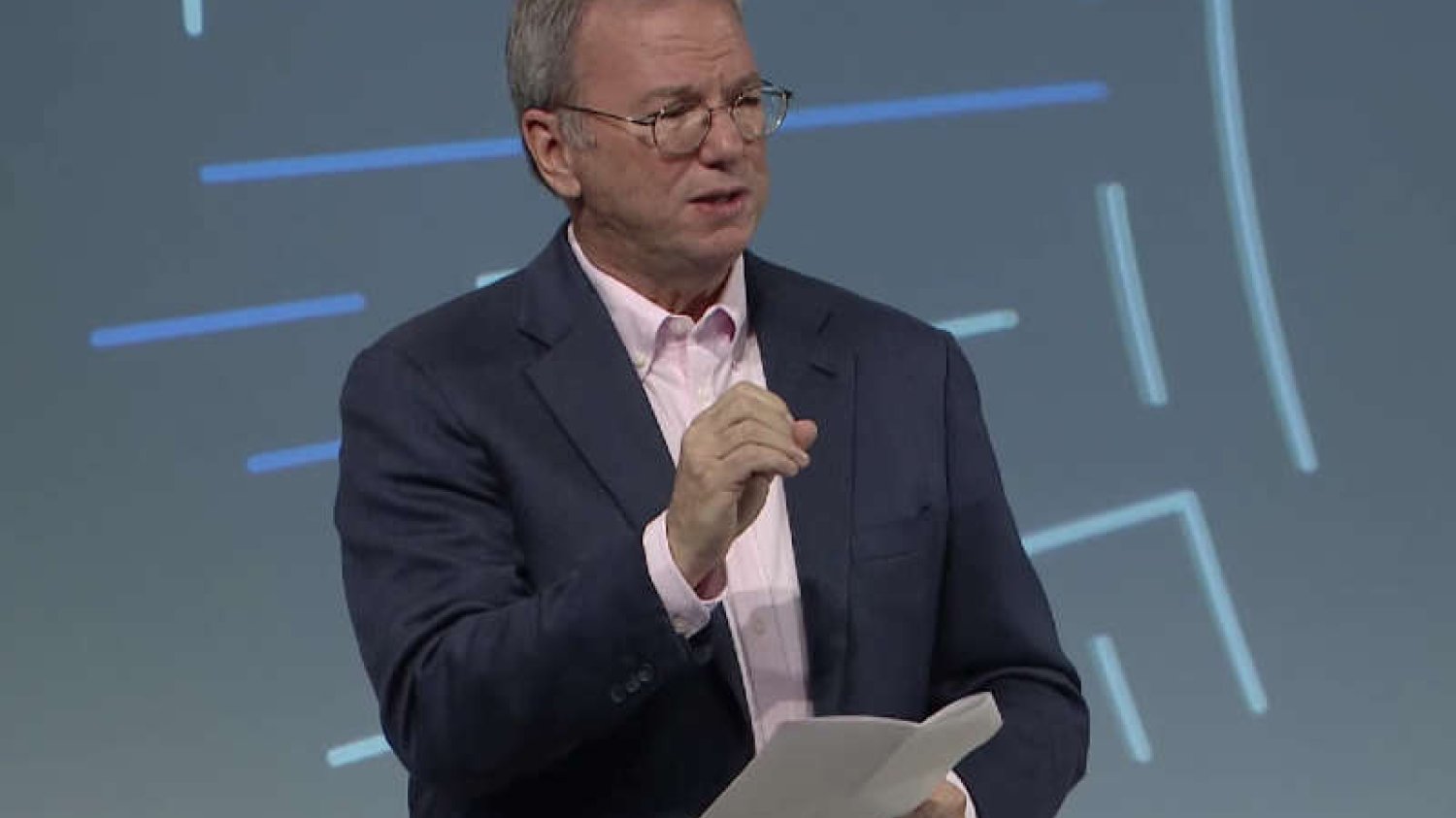 Prezes Google Eric Schmidt twierdzi, że niedługo przestaniemy zauważać internet
