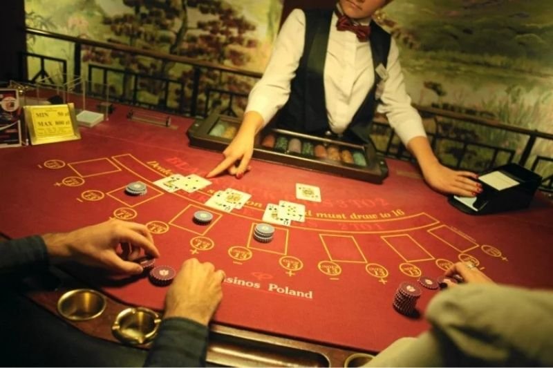 W 2020 r. państwo mogło stracić prawie 600 mln zł na nielegalnym hazardzie online.