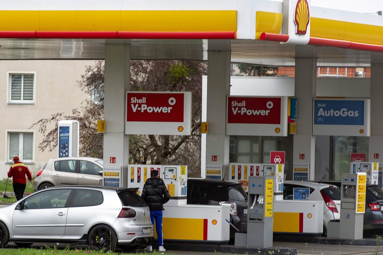 Paliw na stacjach nie zabraknie - uspokaja branża