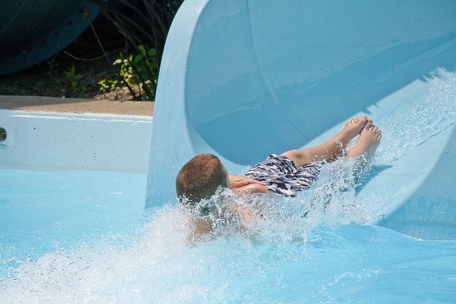 Dojazd na szczeciński aquapark jest utrudniony przez remont jedynej drogi, która tam prowadzi (zdjęcie ilustracyjne)