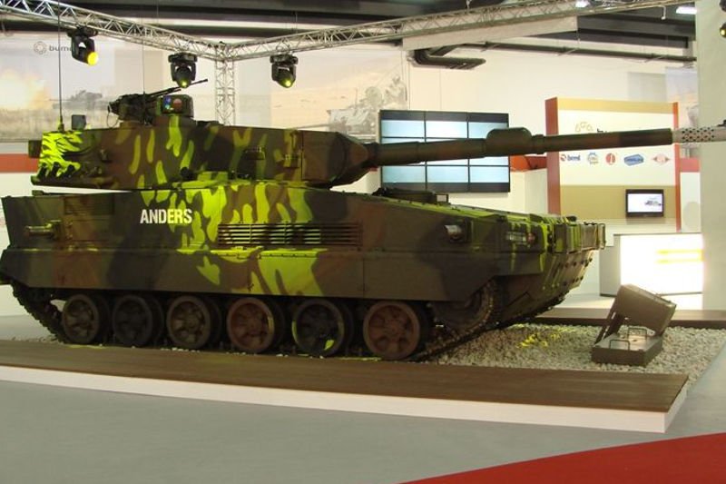 Anders zapowiadał się obiecująco.Skończył jako niedokończony projekt w hangarze.