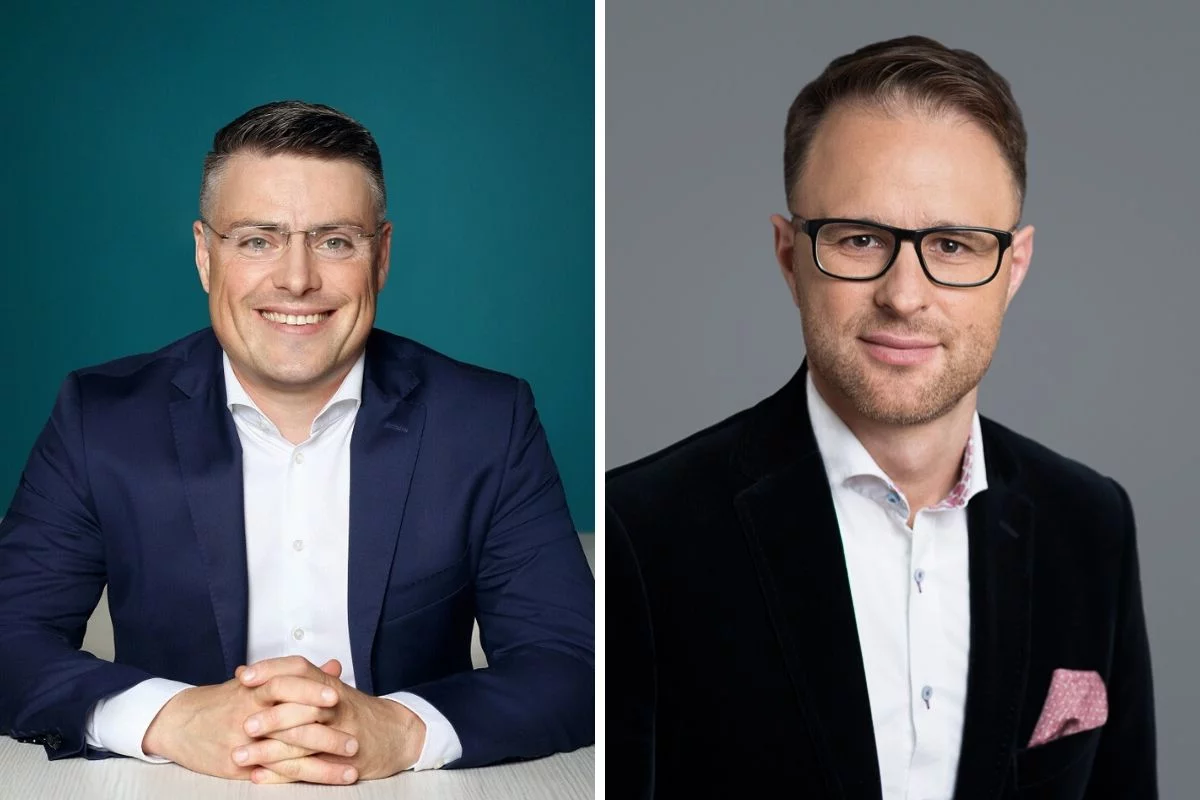 Dotychczasowy prezes polskiego Lidla Maksymilian Braniecki (po lewej) awansował do światowego zarządu sieci. Jego miejsce zajmie Włodzimierz Wlaźlak (po prawej).