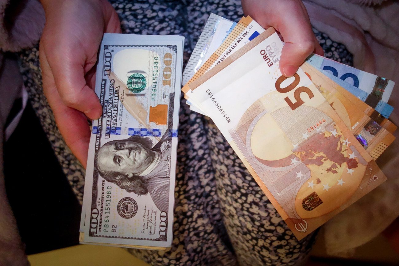 Banknoty dolary i euro