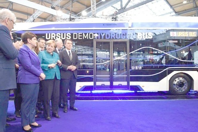 Ursus pokazał pierwszy polski autobus elektryczno-wodorowy