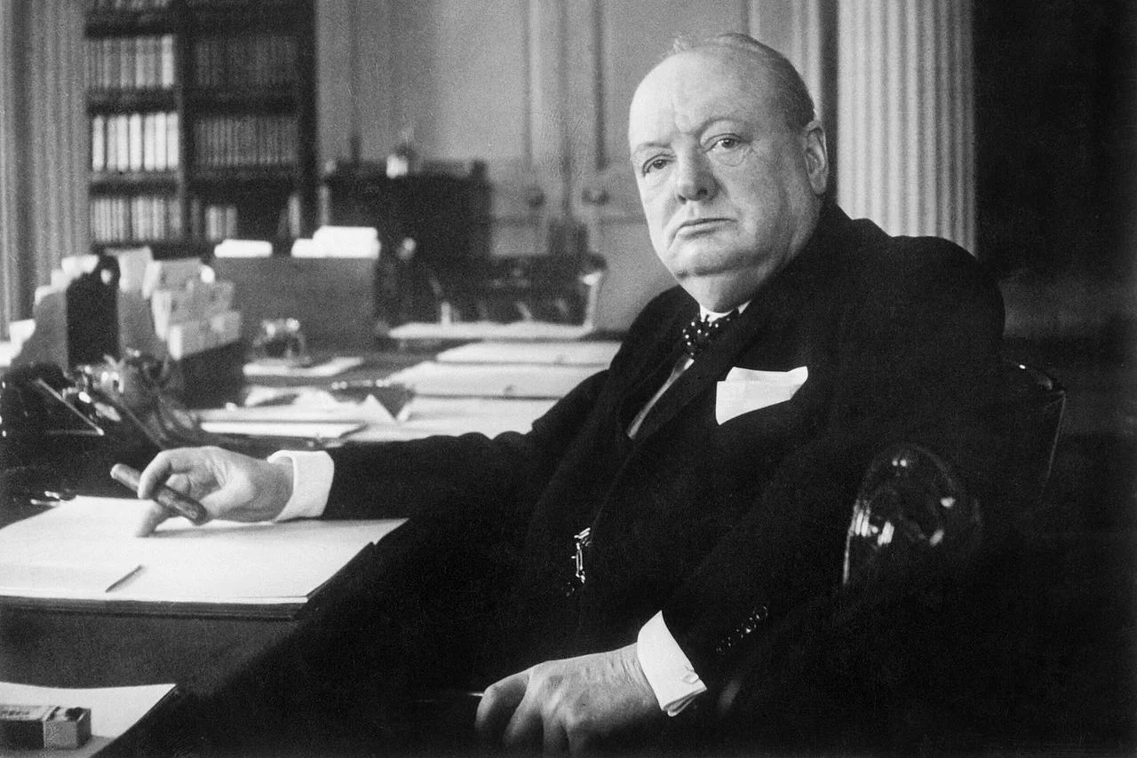 Wielcy przywódcy inspirują swoich podwładnych do wielkości. Winston Churchill jest przykładem takiego przywódcy, pisze prof. Andrzej Blikle.