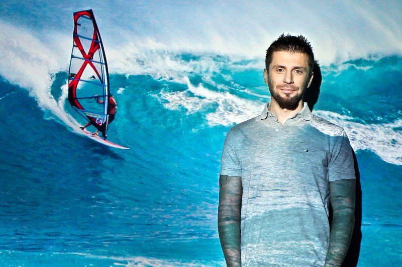 Łukasz Lewandowski spędził jedenaście lat w tej samej agencji reklamowej. Na niektórych robi to o wiele większe wrażenie niż jego pasja do sportu.