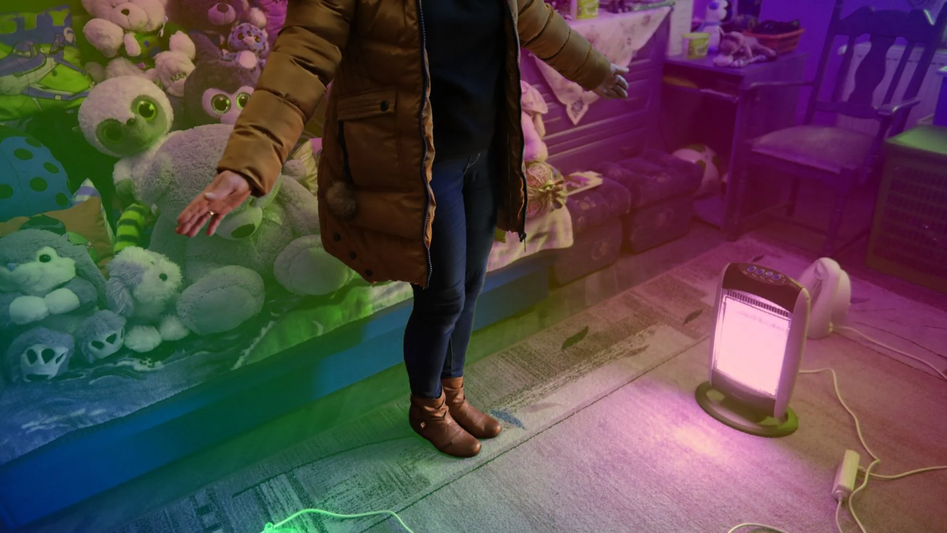 Sezon grzewczy się zaczyna. Radzimy, jak utrzymywać ciepło w domu z takimi sposobami jak zasłony termiczne.