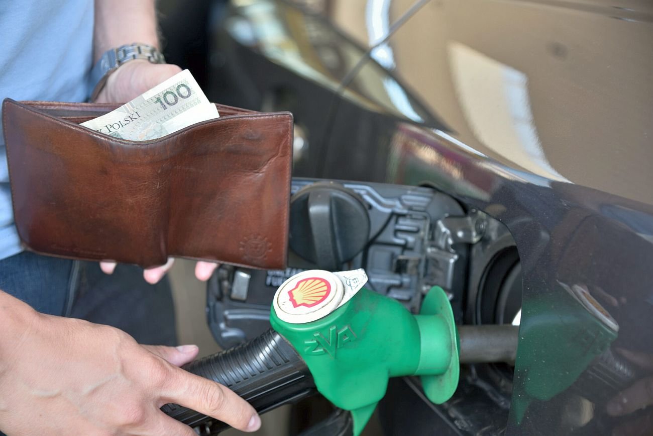 Ceny paliw rosną w sposób kompletnie niezależny od cen ropy na światowych rynkach
