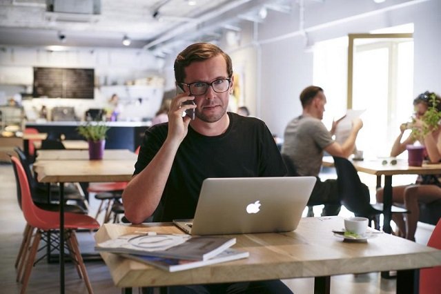 W biznesie trzeba płynąć z wiatrem, tam, gdzie jest koniunktura - Piotr Łagowski