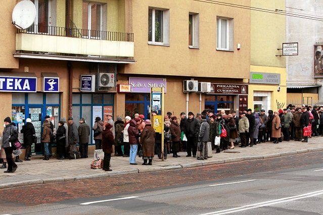 Eksportujemy coraz więcej leków. Ale przez nieszczelność prawa sami ich potem nie mamy.