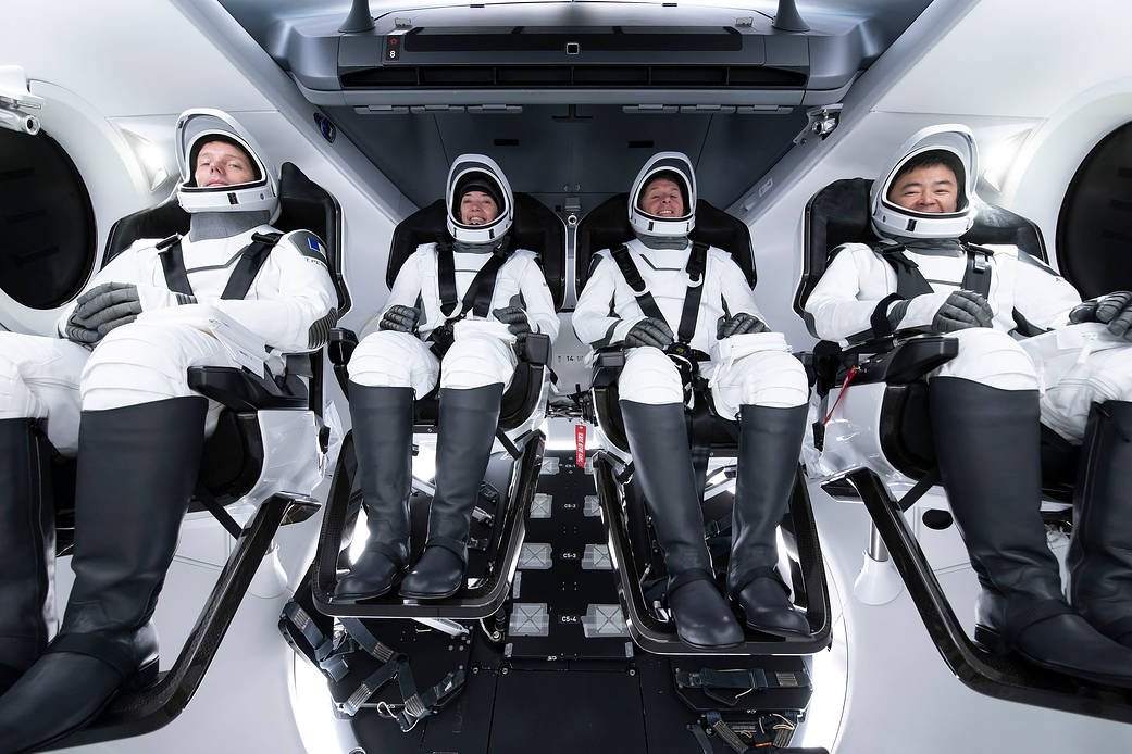 Załoga SpaceX Crew-2.