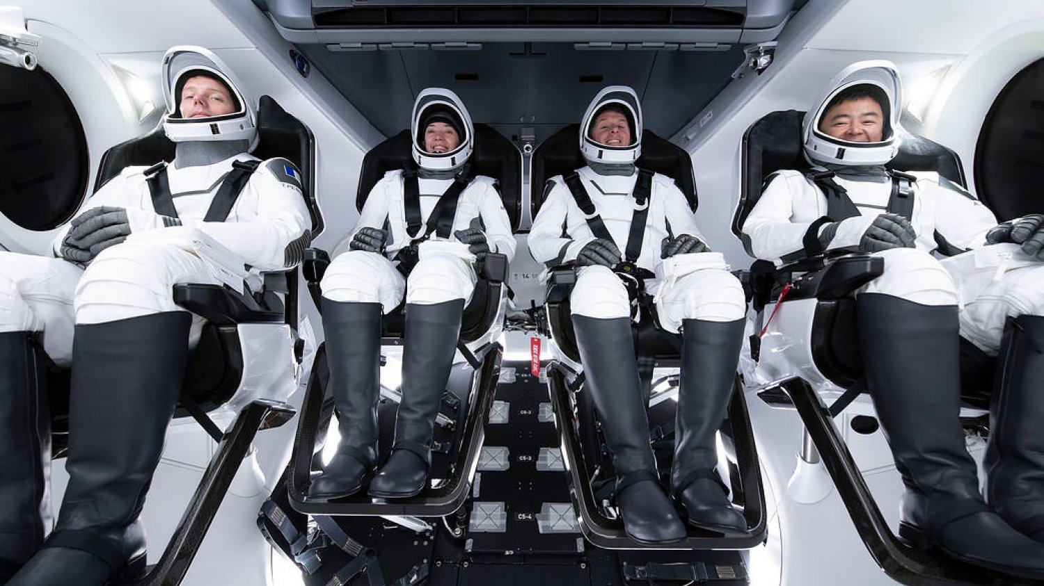 Załoga SpaceX Crew-2.