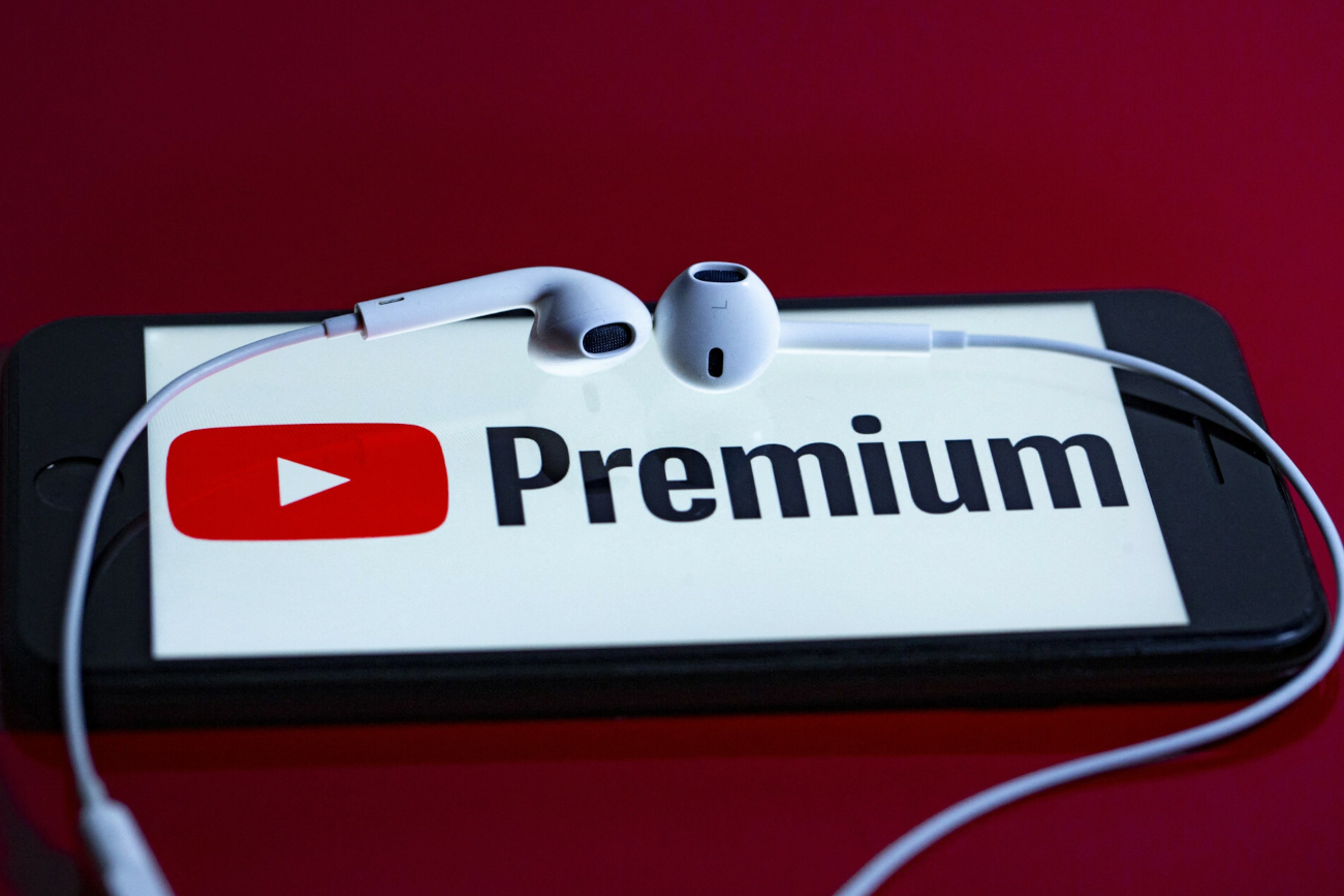 Cena YouTube Premium w Polsce może wkrótce wzrosnąć.