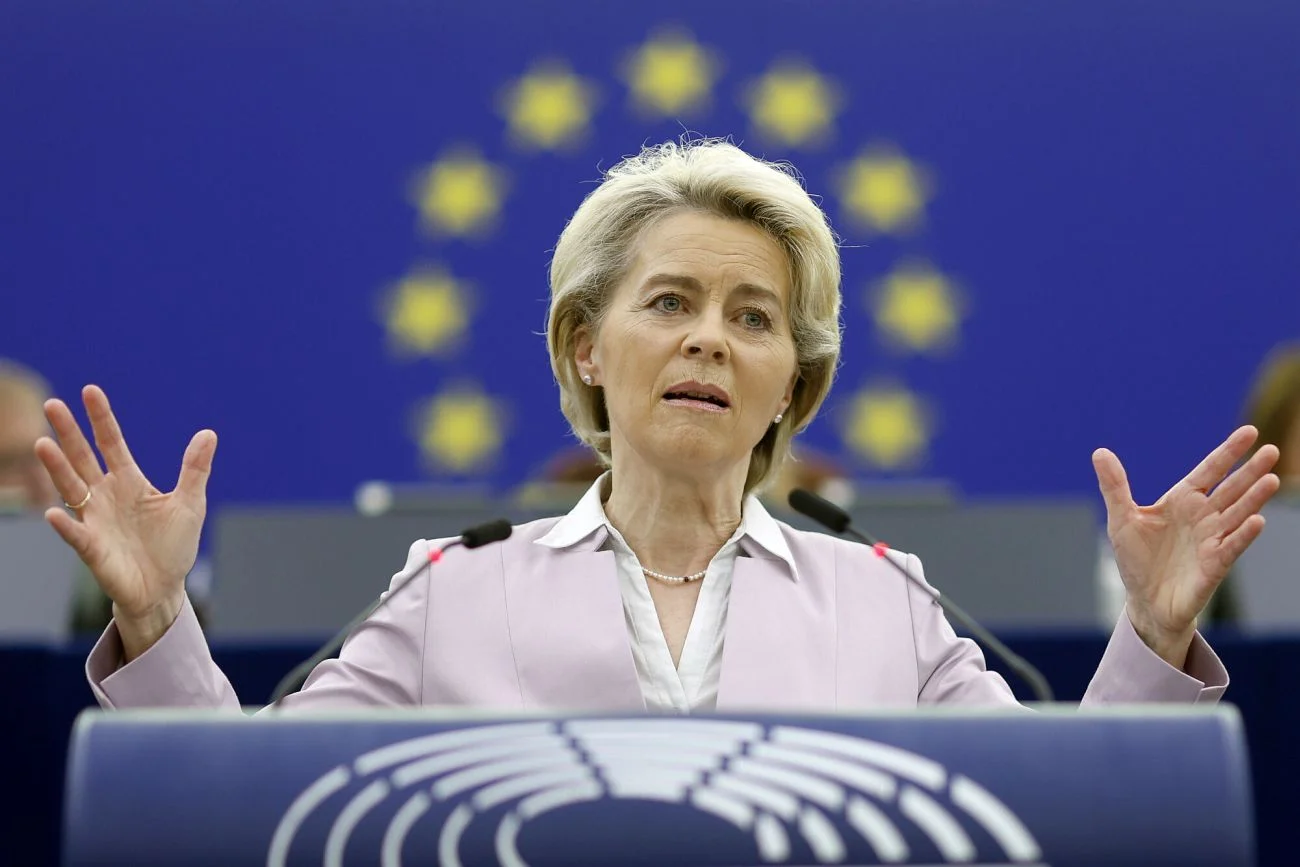 W ostatnich tygodniach Ursula von der Leyen, szefowa KE, jest nad wyraz łaskawa dla Polski