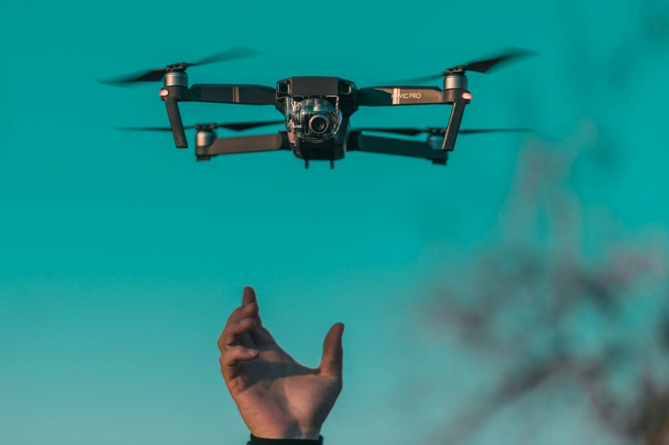 Dron (zdjęcie poglądowe).