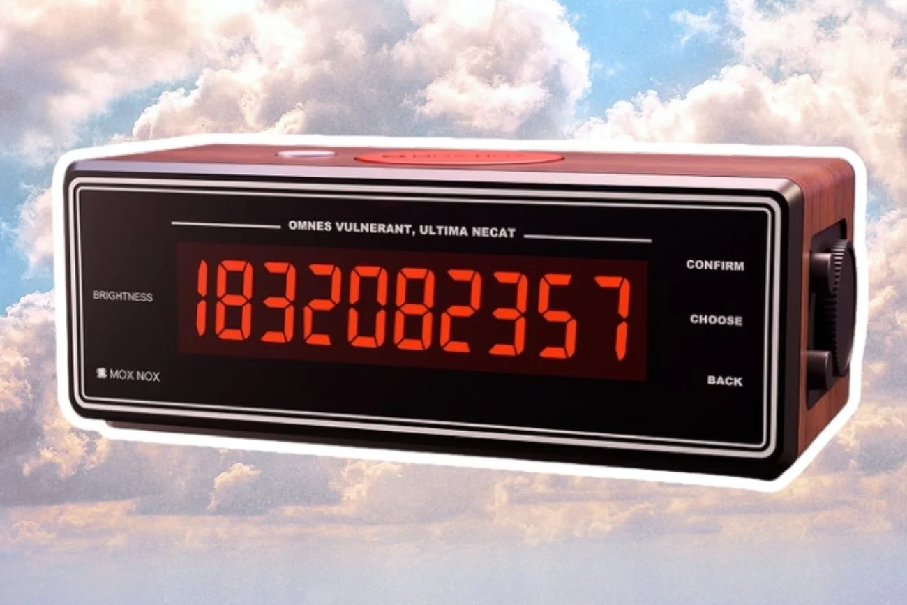 Powstał zegar, który odmierzy czas do twojej śmierci. "Współczesne memento mori" "Death Clock" opiera się na specjalnym algorytmie, który na podstawie krótkiej ankiety przewiduje przybliżony czas do śmierci użytkownika.