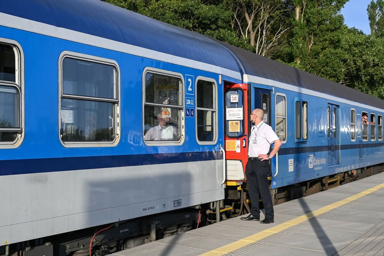 Bilety w PKP Intercity kupowane u konduktora będą teraz o kolejne 10 zł droższe