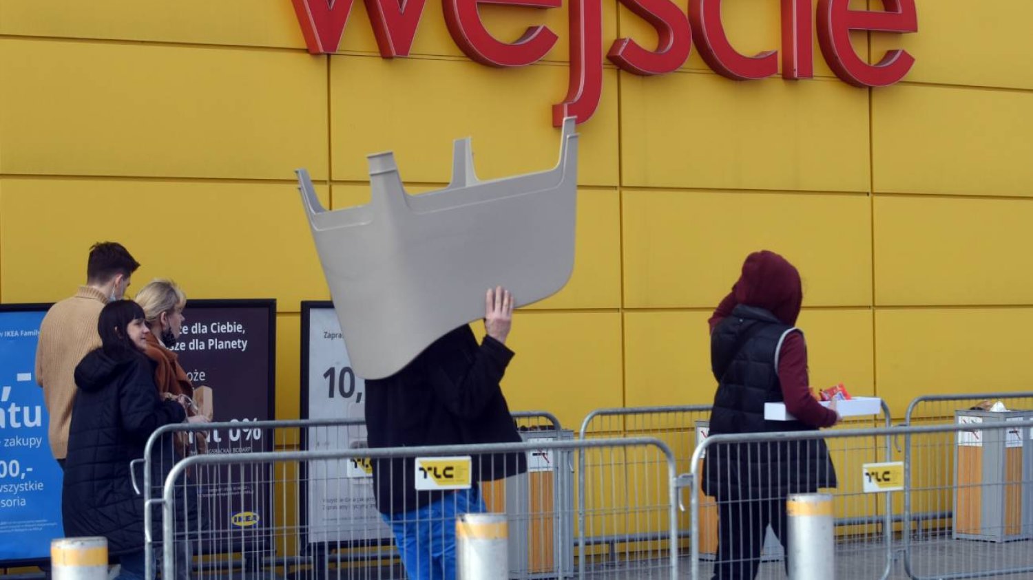 IKEA będzie testować platformę Ikea Preowned, do handlu meblami używanymi.
