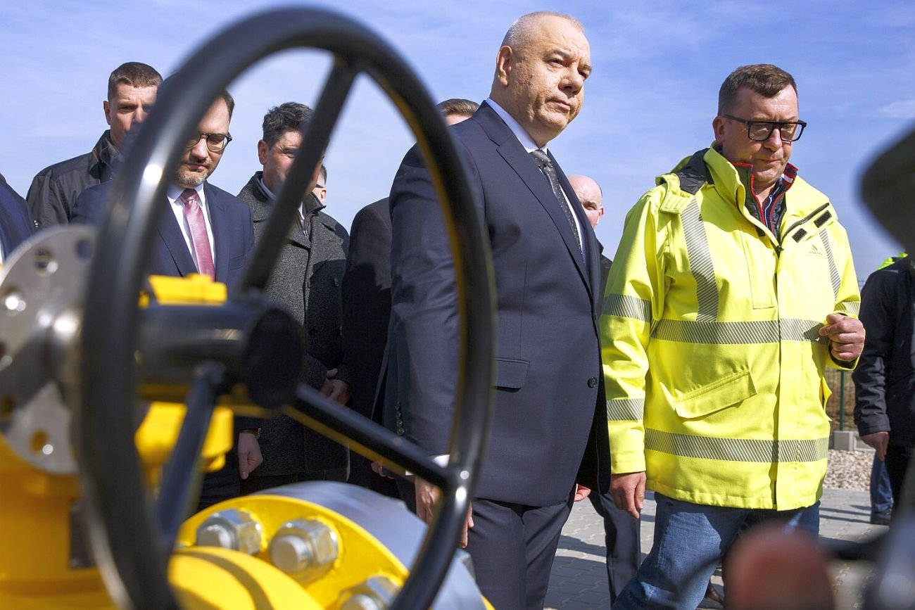 Udało się. Gazu na tę zimę wystarczyło, ale już musimy walczyć o zapasy na kolejną