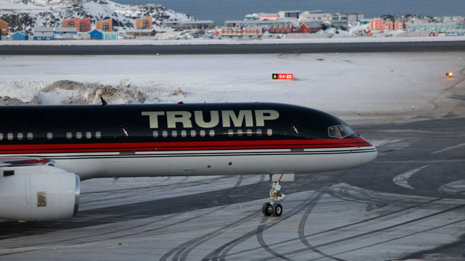 Samolot, którym Donald Trump Jr. odwiedził Grenlandię.