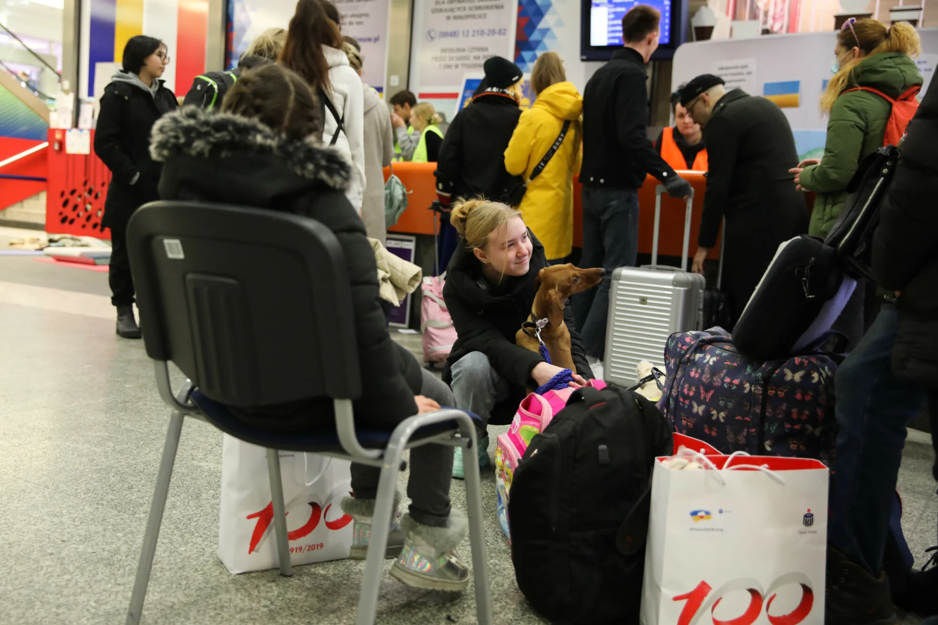 Migranci, a dzietność w państwach OECD