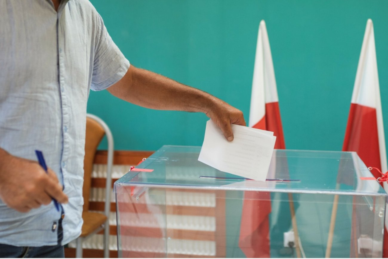 Wrzucanie głosu do urny