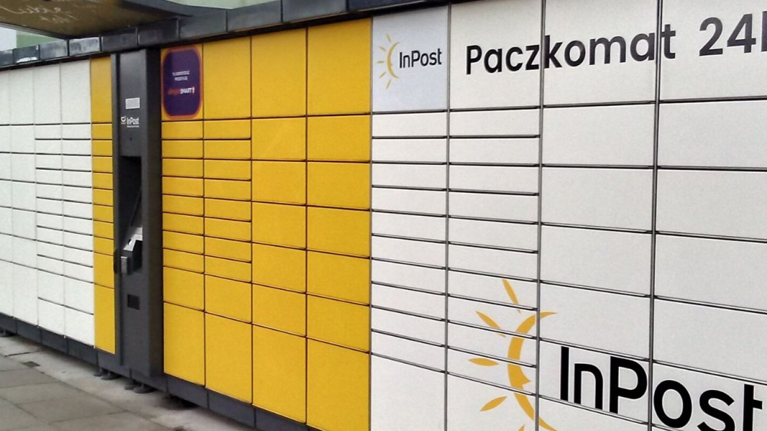 Paczki z chińskiej platformy AliExpress będą trafiać do paczkomatów InPost.