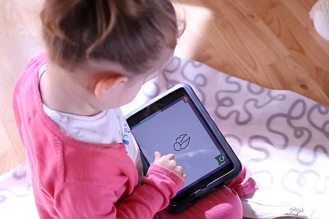 Test na autyzm trwa tylko kwadrans, podczas którego dzieci grają w specjalnie dobrane gry.