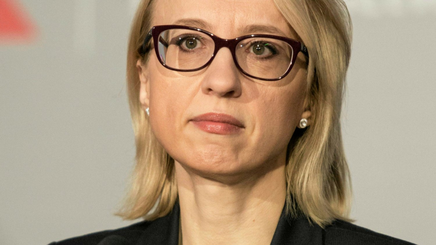Minister finansów Teresa Czerwińska ma ochotę utrzymać "tymczasowo" podwyższony w 2011 r. VAT na tym samym poziomie już na stałe.