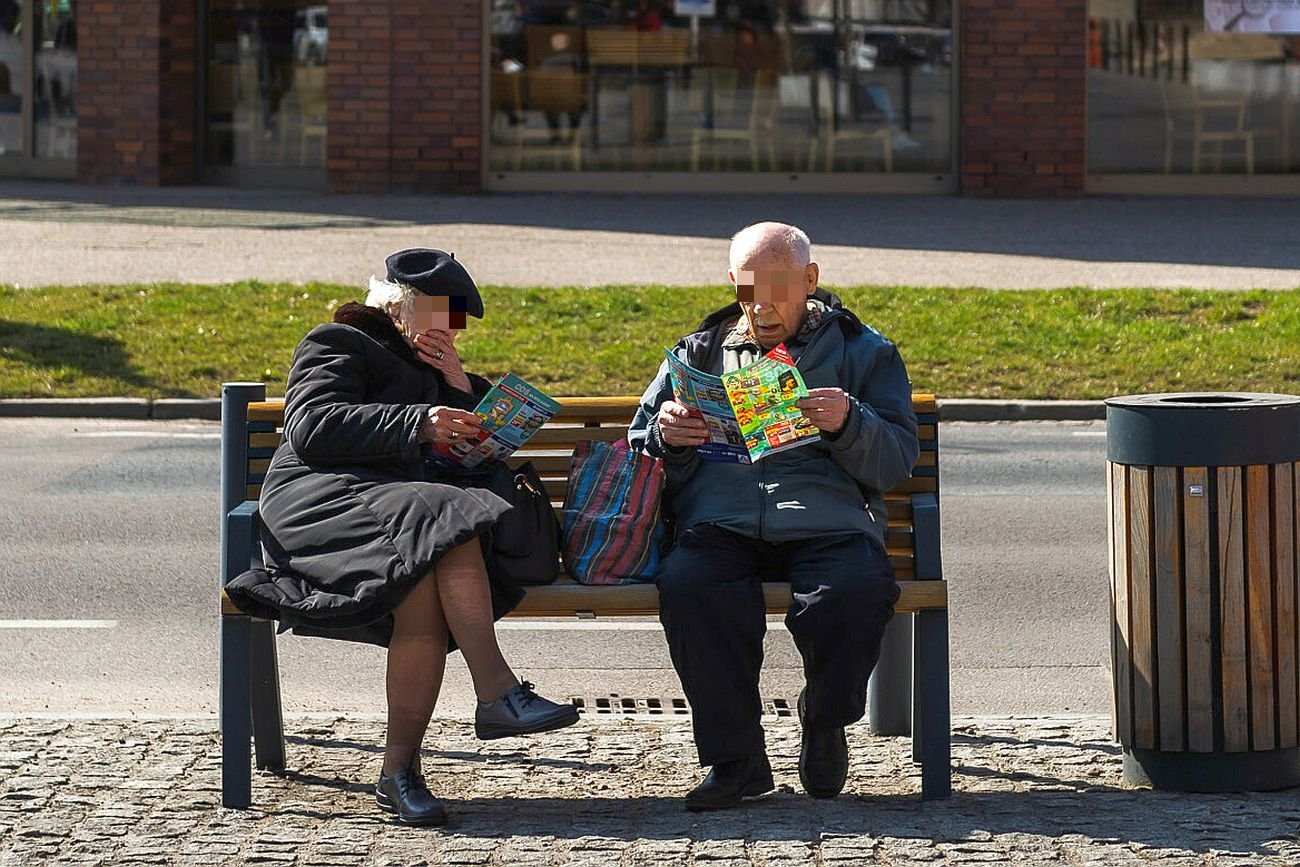 Czytanie gazetek ze sklepów to ulubiony sport Polaków.