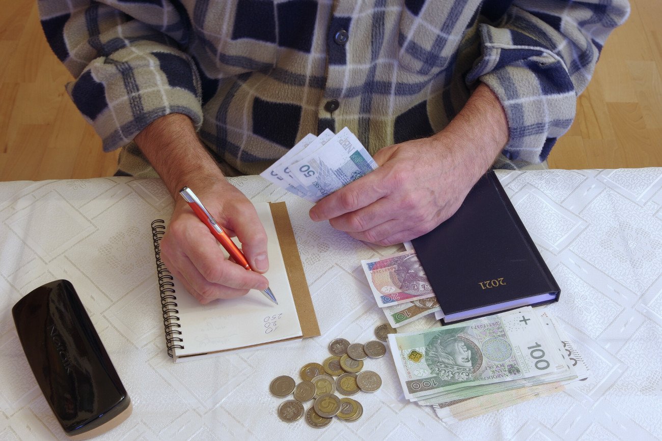 Emeryci mogą dostać kilkaset złotych dodatku od ZUS