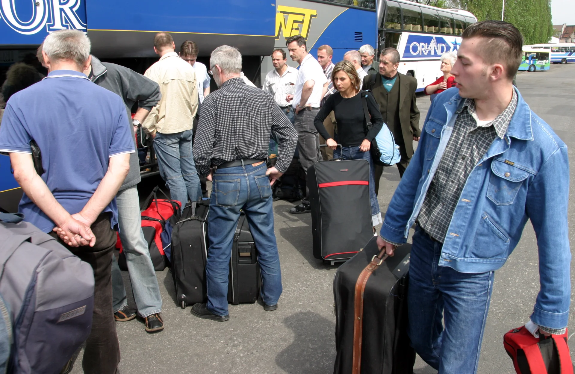 Polacy wyjeżdżają za pracą autobusem do Wielkiej Brytanii, tak jak zrobiła to 21-letnia Alina