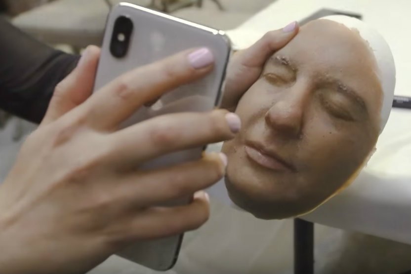 Firma z Wietnamu złamała Face ID do iPhone'a X