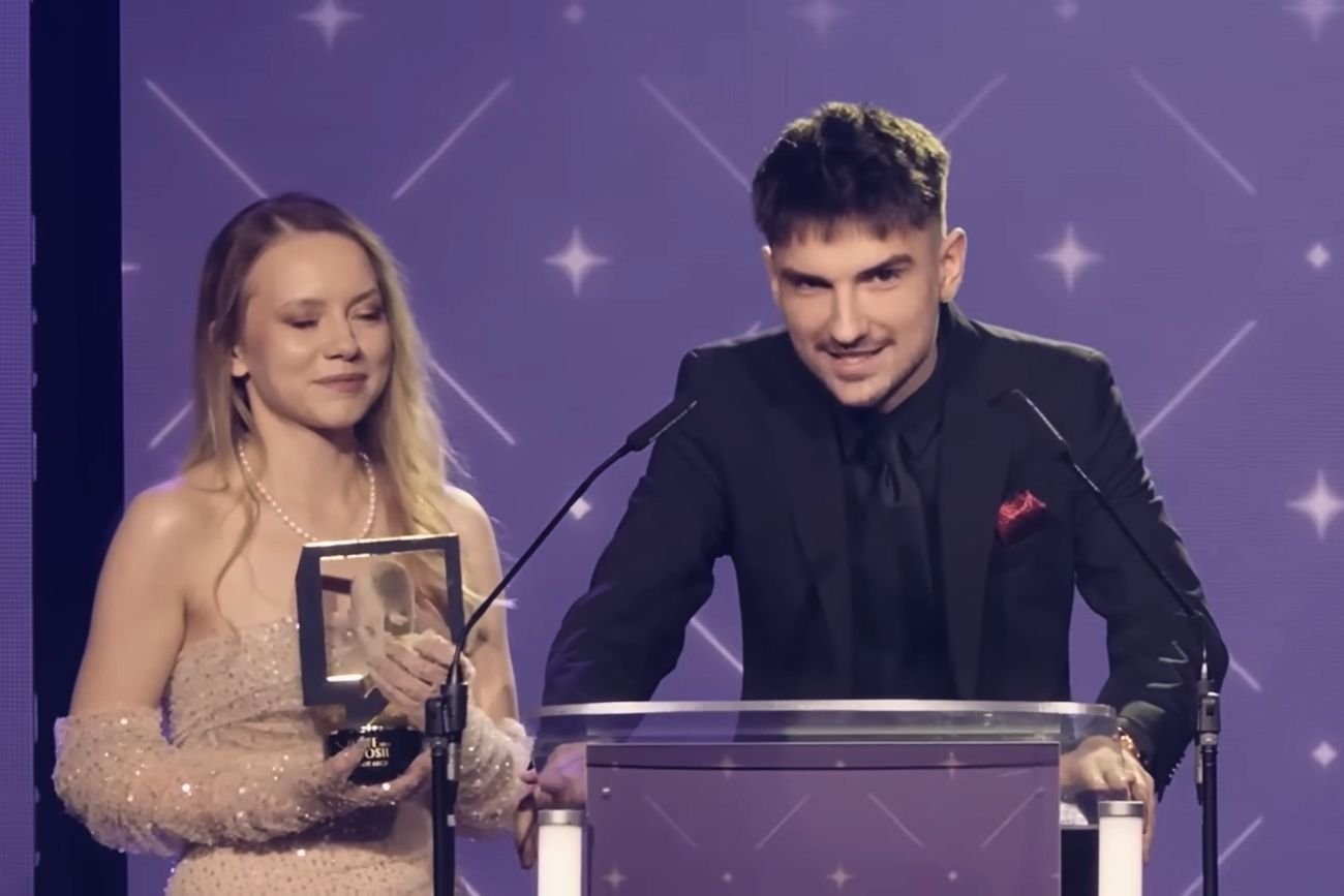 "Chciałbym podziękować za docenienie słów, które napatoczyły mi się na język". 