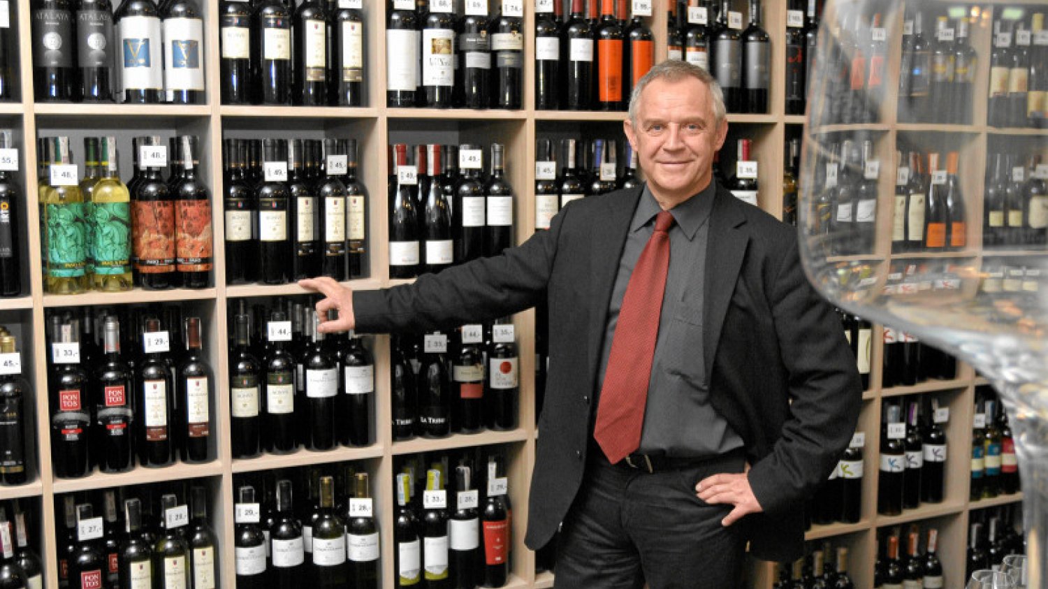Marek Kondrat wchodzi w nowy biznes. Co nim będzie po sklepach z winem?