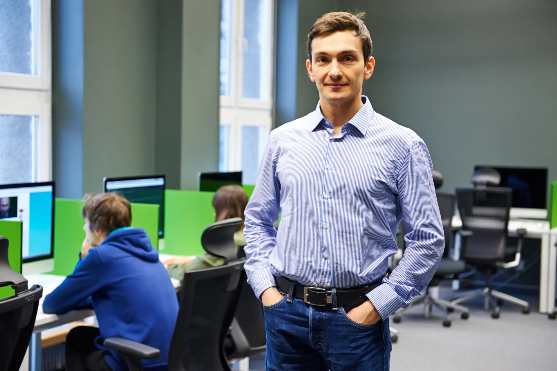 Doktor Konrad Iwanicki w informatykę eksperymentalną teraz wciąga studentów