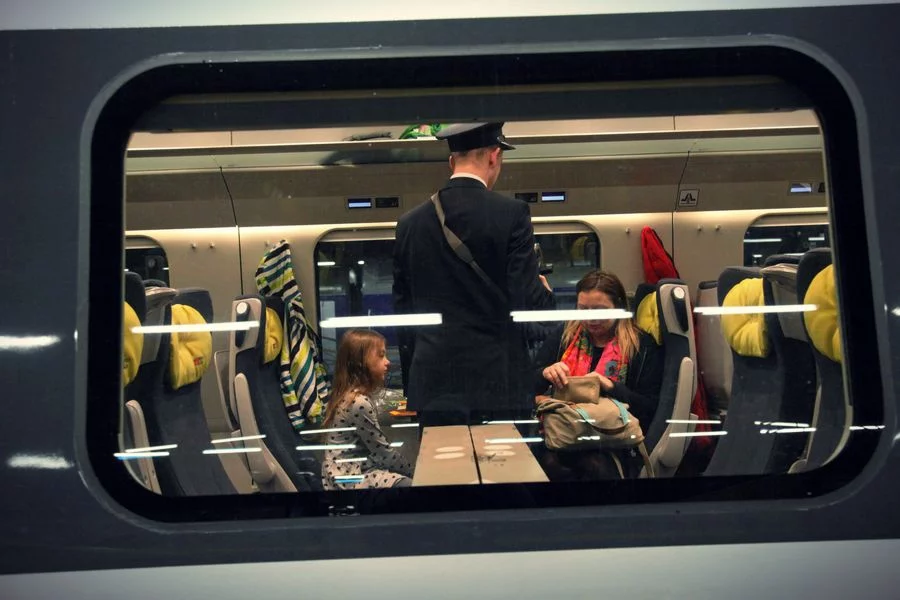 Pasażerowie skarżą się też na konduktorów.