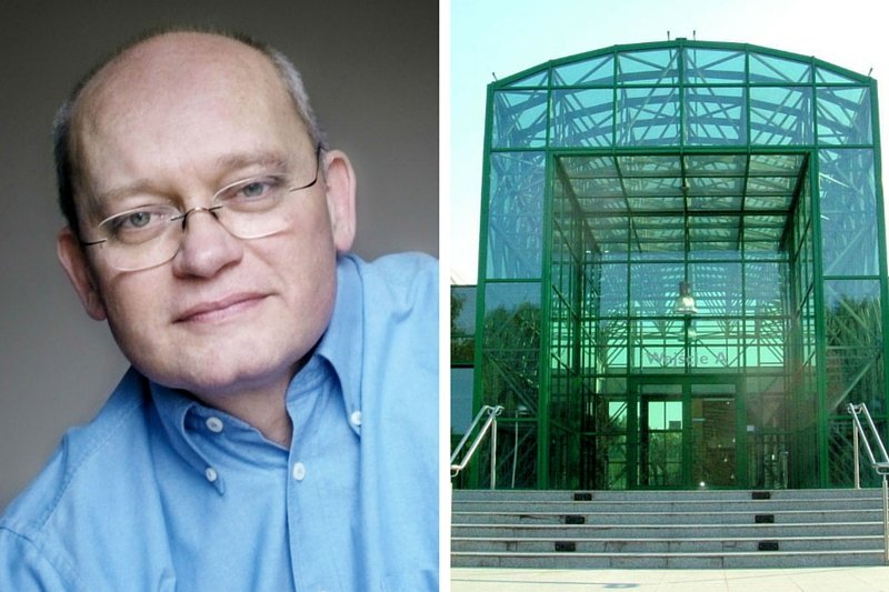 prof. Bogusław Mróz, Kierownik Zakładu Fizyki Kryształów na Wydziale Fizyki Uniwersytetu im. Adama Mickiewicza w Poznaniu.