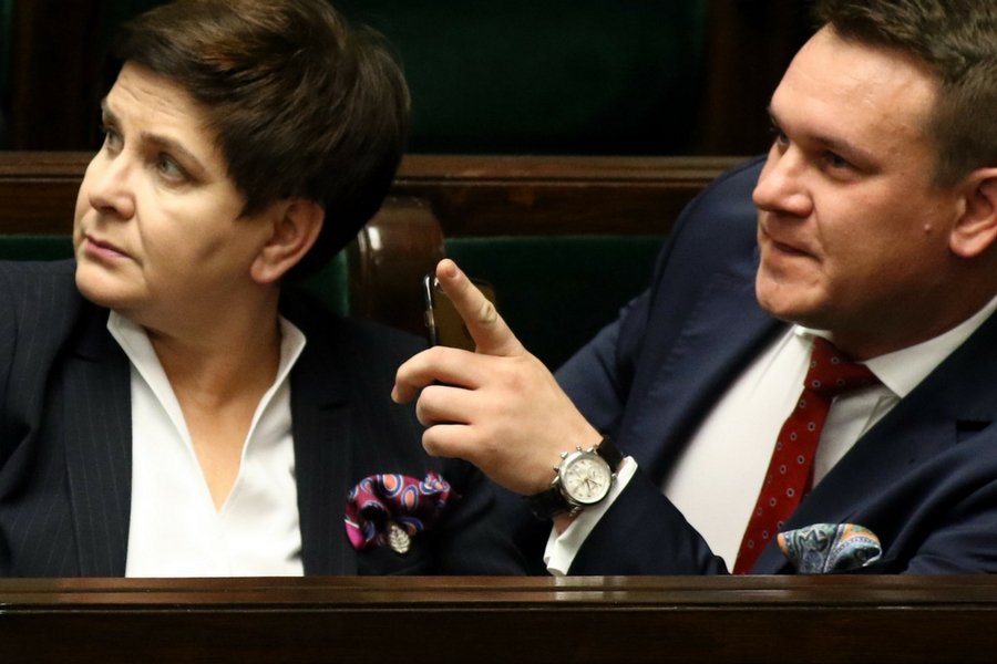 Premier Beata Szydło i poseł Dominik Tarczyński.