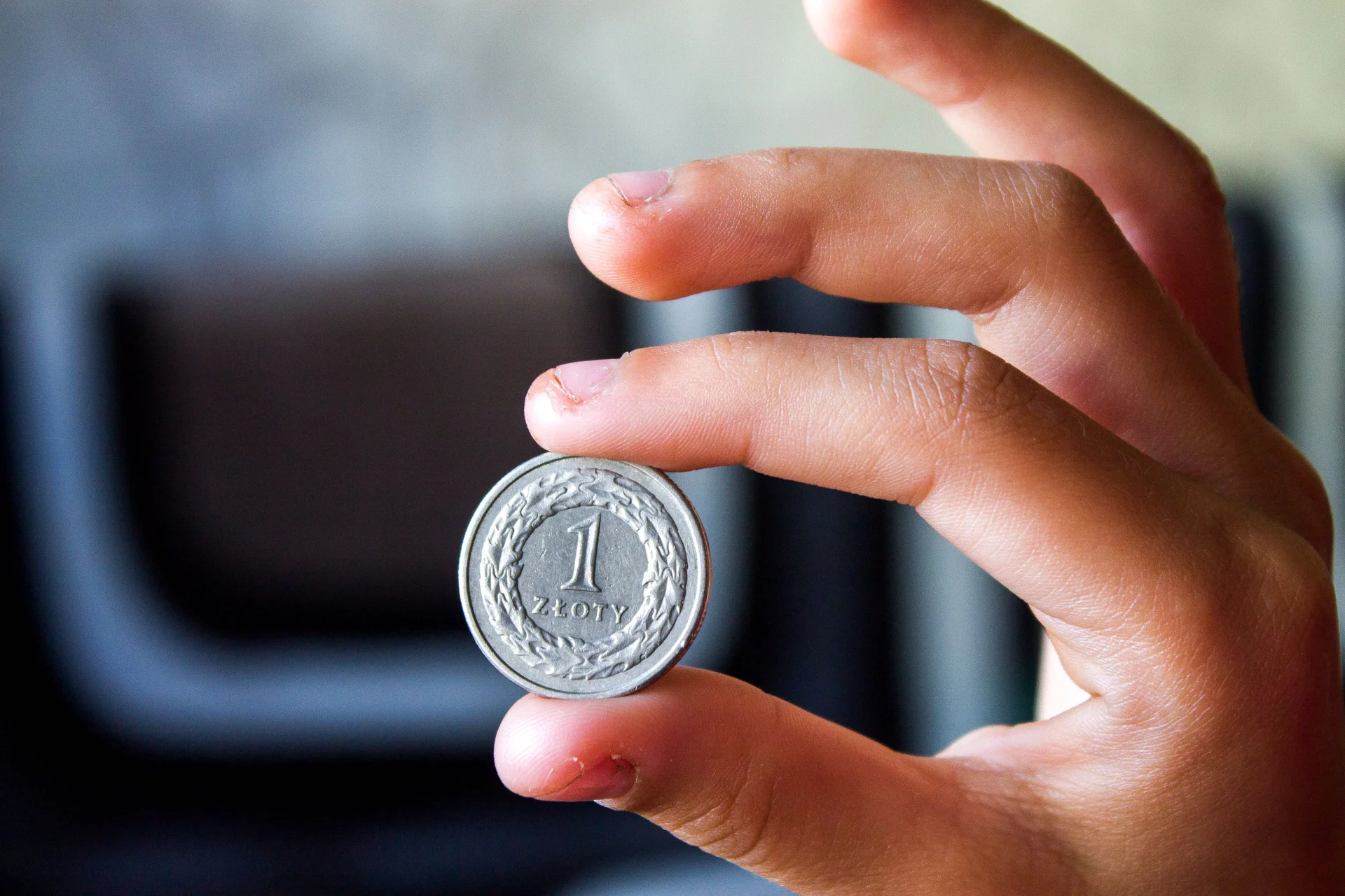 Pensja minimalna wyższa o 200 złotych brutto w rzeczywistości jest podwyżką o niecałe 140 zł miesięcznie "do ręki".
