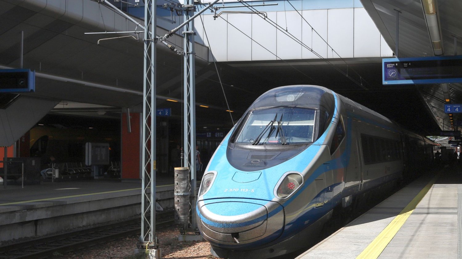 pociąg pendolino w Krakowie