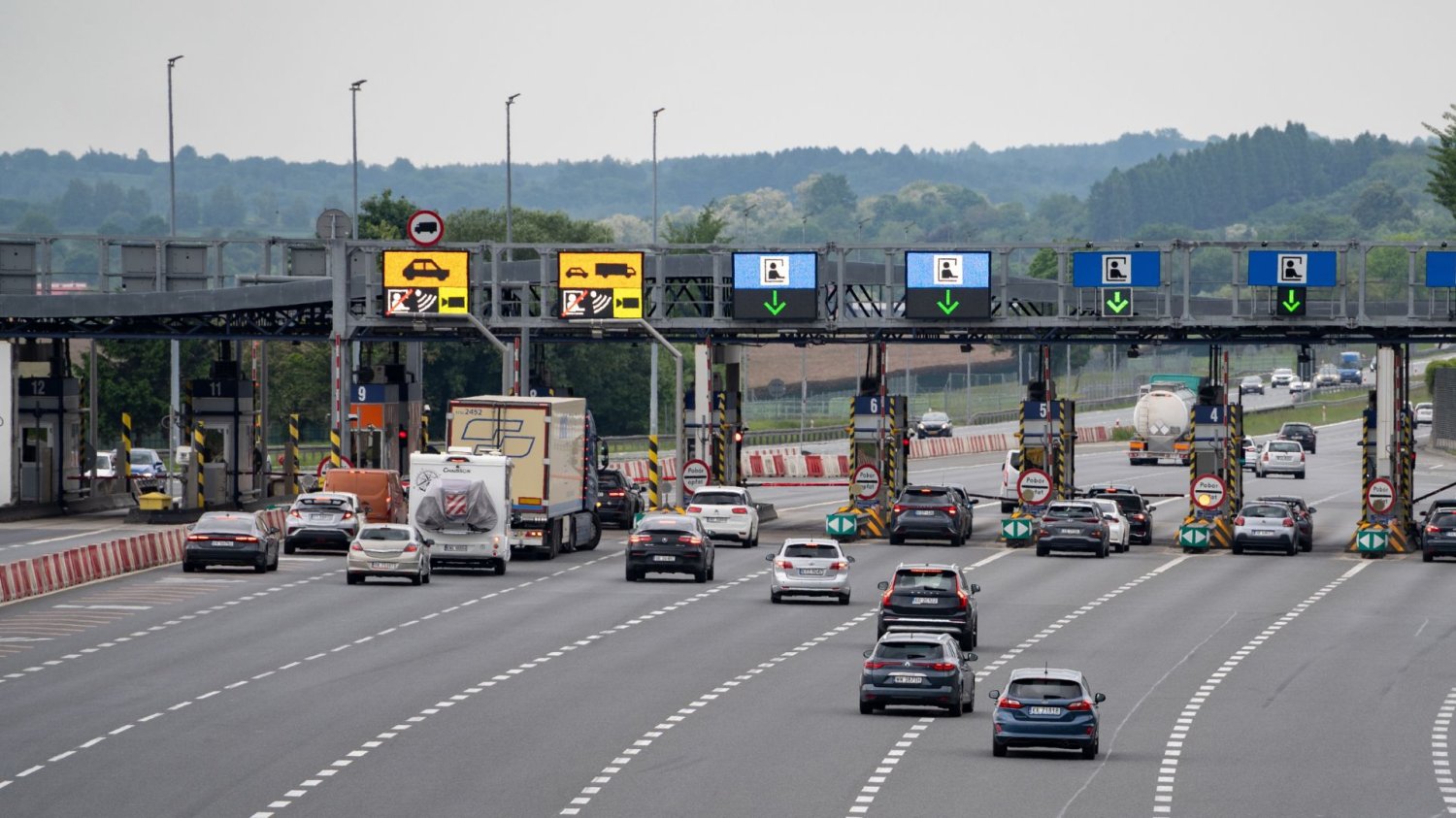 Bezpłatna A4 Katowice-Kraków. Rząd szykuje rewolucję, na którą kierowcy czekali od lat. Opłaty na autostradzie.