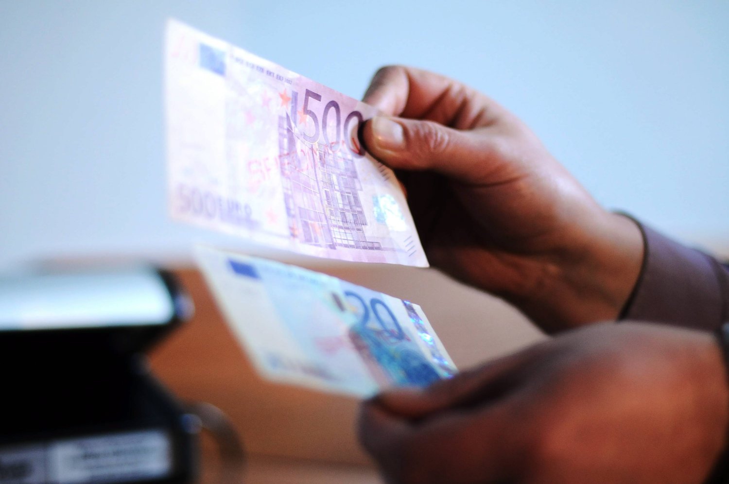 Według polskich ekspertów zarobki w naszym kraju w ciągu kilkunastu lat dogonią unijną średnią.