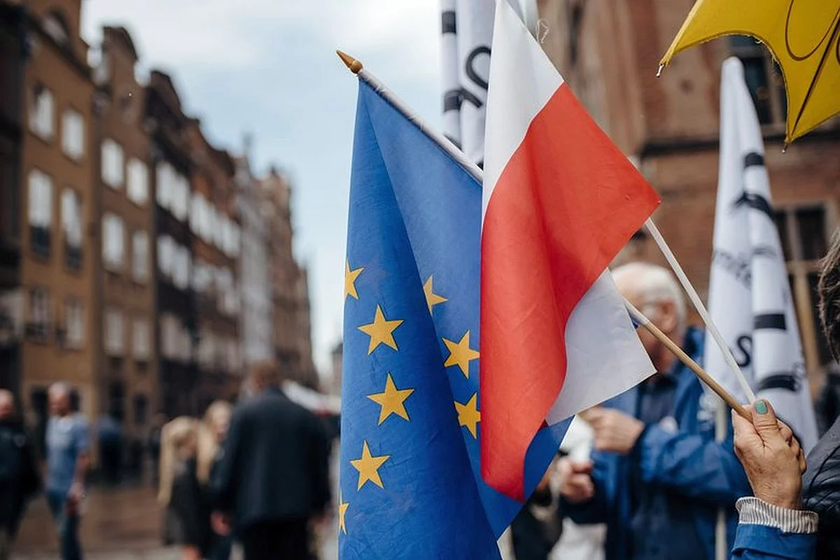 Przed 15 lat napłynęło do Polski 110 miliardów euro - i mówimy o wyniku netto, po odjęciu składek, które wnosiliśmy do unijnego budżetu.
