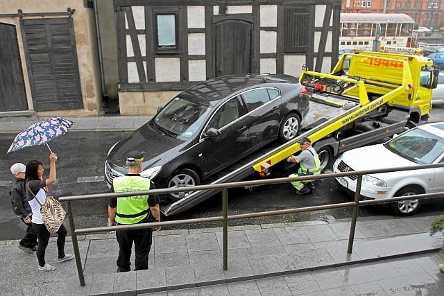 Miasta będą mogły pobierać opłatę za parkowanie również w weekendy