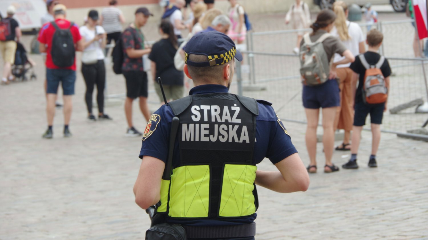 Strażnicy miejscy w całej Polsce kontrolują młodzież. Szukają wagarowiczów