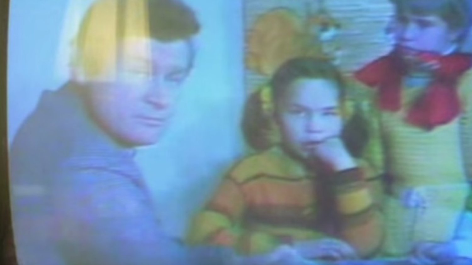 "Wujek dobra rada" - kadr z filmu "Miś".