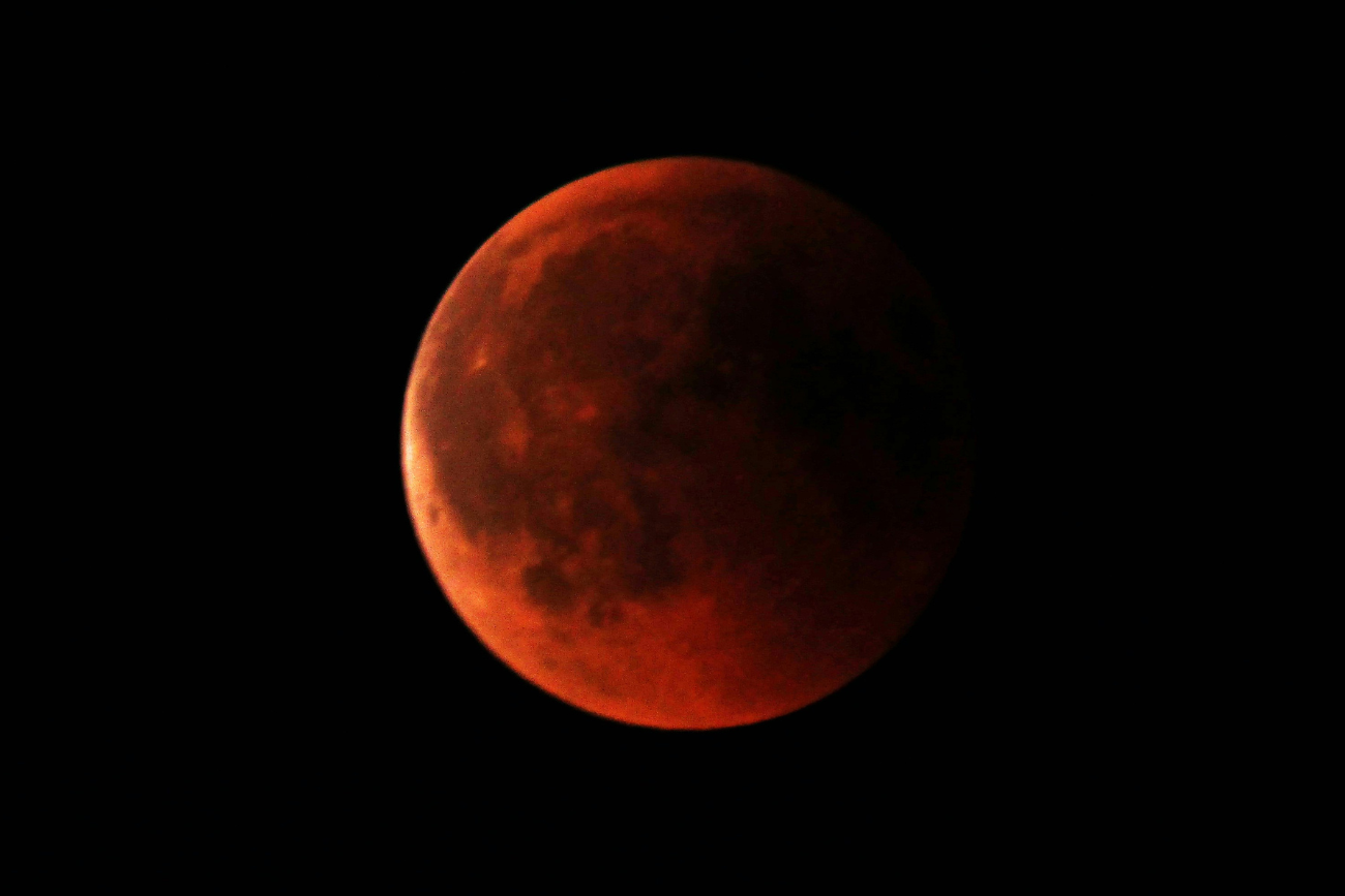 Spektakularne zaćmienie już w ten weekend. Jak zobaczyć Krwawy Księżyc?